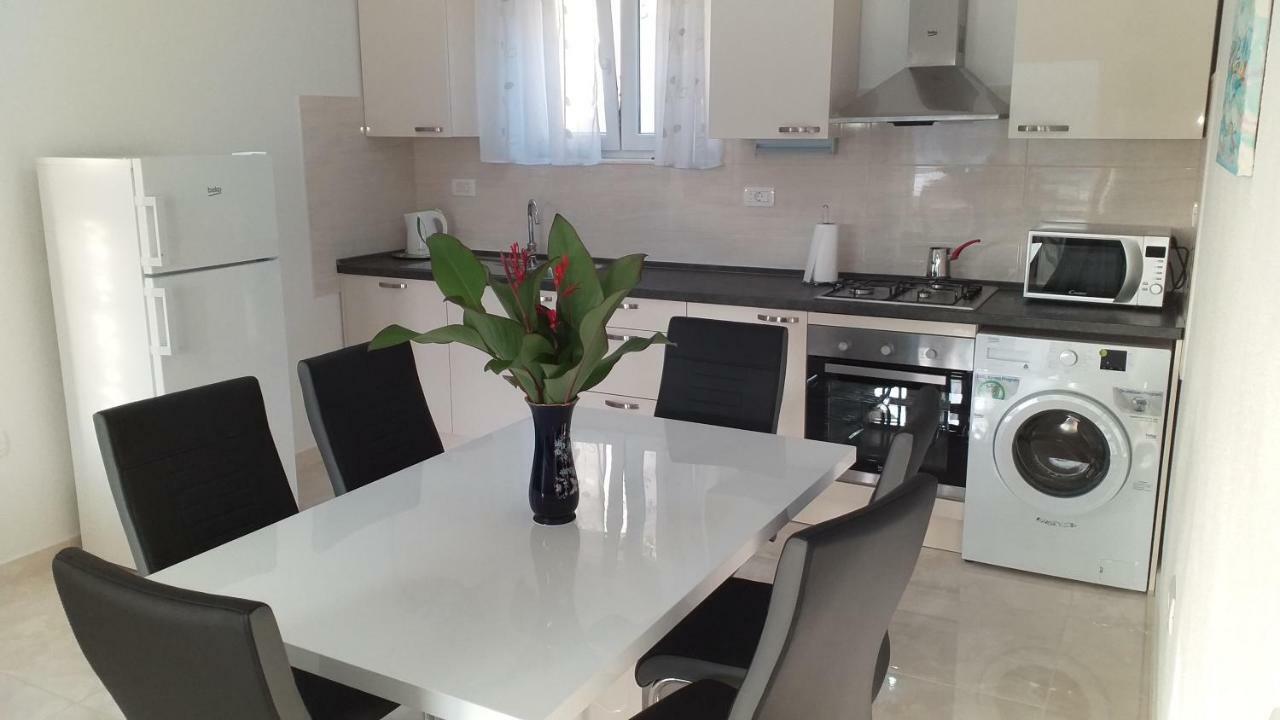 Apartment Zaklopatica Lastovo Luaran gambar