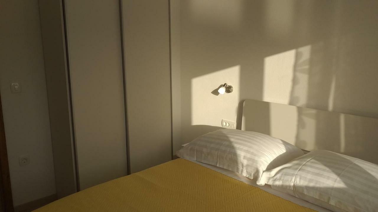 Apartment Zaklopatica Lastovo Luaran gambar
